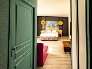 Premium bedding, desk, soundproofing, iron/ironing board - Hôtel ibis Styles Marennes Oleron (Marennes-Hiers-Brouage)