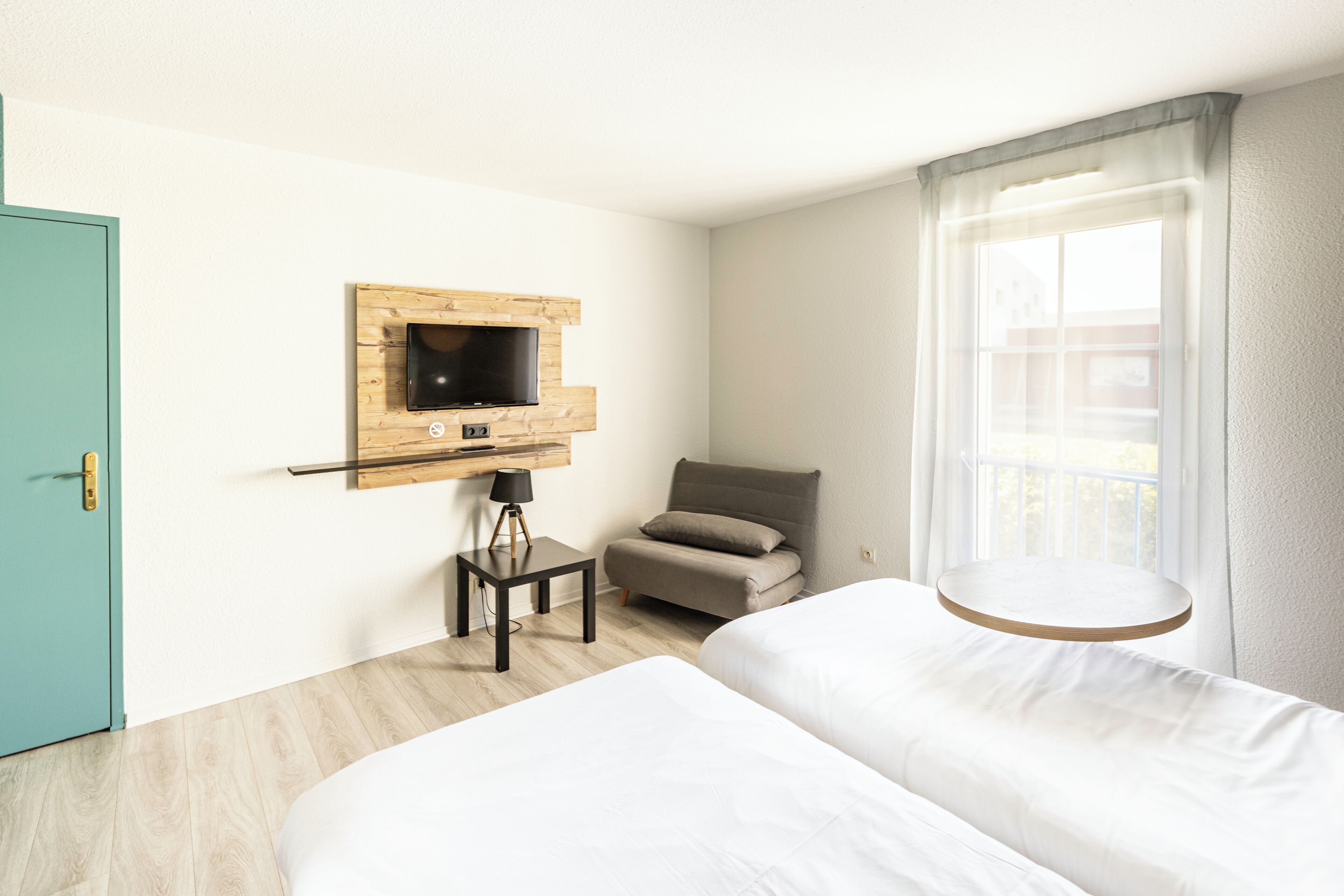 Standard Room, 2 Single Beds | Premium bedding, desk, soundproofing, iron/ironing board