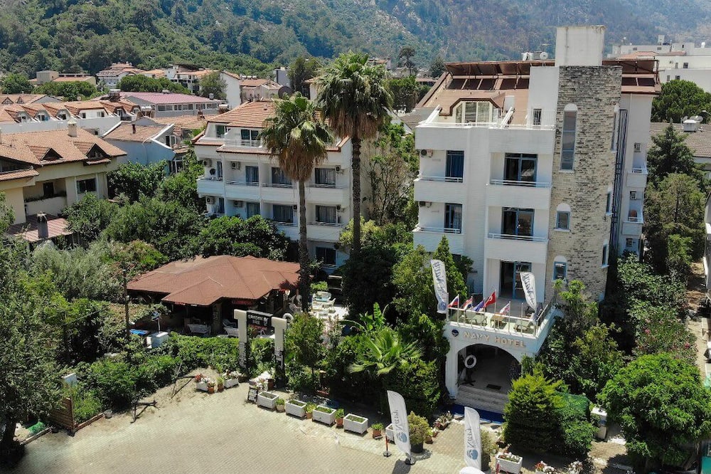 Navy Hotel