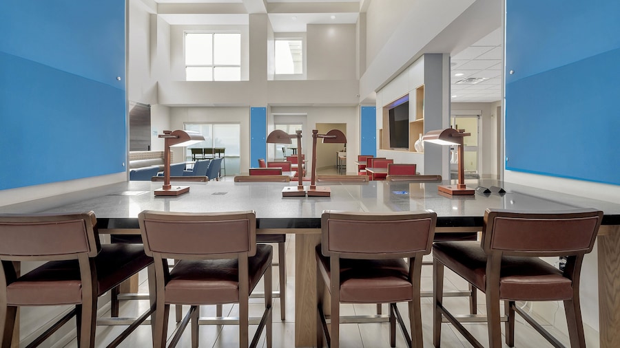 Holiday Inn Express & Suites Lufkin South by IHG