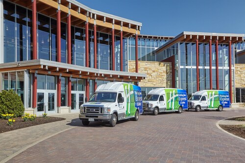 Holiday Inn Express Hotel & Suites Madison-Verona by IHG