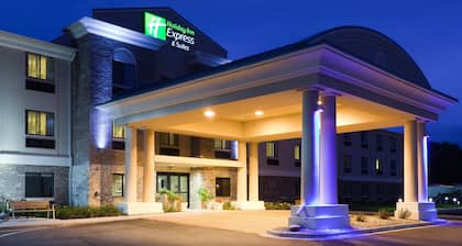 Holiday Inn Express Hotel & Suites Madison-Verona by IHG
