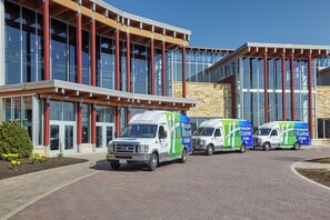 Exterior - Holiday Inn Express Hotel & Suites Madison-Verona by IHG (Verona)