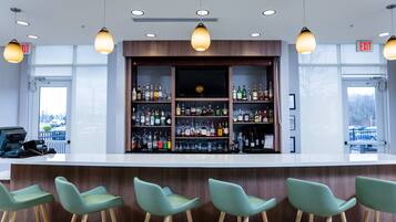 Bar (trong khuôn viên)