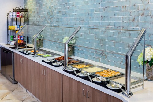 Holiday Inn Statesboro-University Area by IHG