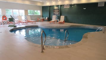 Indendørs pool