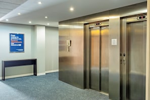 Interior - Holiday Inn Express Malaga Airport by IHG (Málaga)