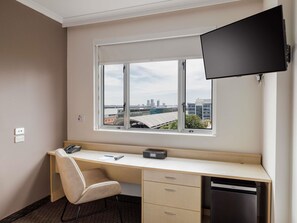 In-room safe, desk, laptop workspace, iron/ironing board - Ibis Sydney Olympic Park (Sydney Olympic Park)
