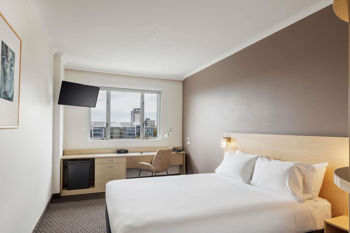 In-room safe, desk, laptop workspace, iron/ironing board