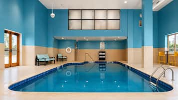 Indendørs pool