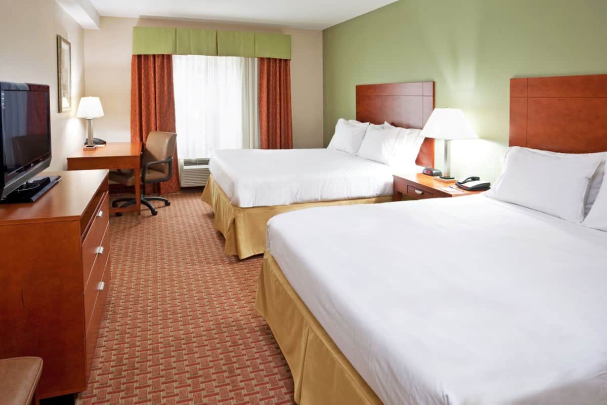 1 bedroom, blackout curtains, iron/ironing board, rollaway beds