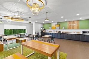 Desayuno continental incluido todos los días