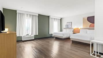 Desk, laptop workspace, iron/ironing board, free WiFi