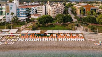 Private beach, sun-loungers, beach umbrellas, beach towels