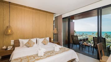 Ocean View Jacuzzi Deluxe - Hillside | Minibar, in-room safe, blackout drapes, free WiFi