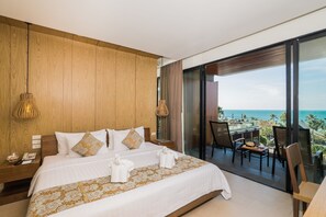 Ocean View Jacuzzi Deluxe - Hillside | Minibar, in-room safe, blackout drapes, free WiFi - KC Grande Resort Koh Chang (Ko Chang)