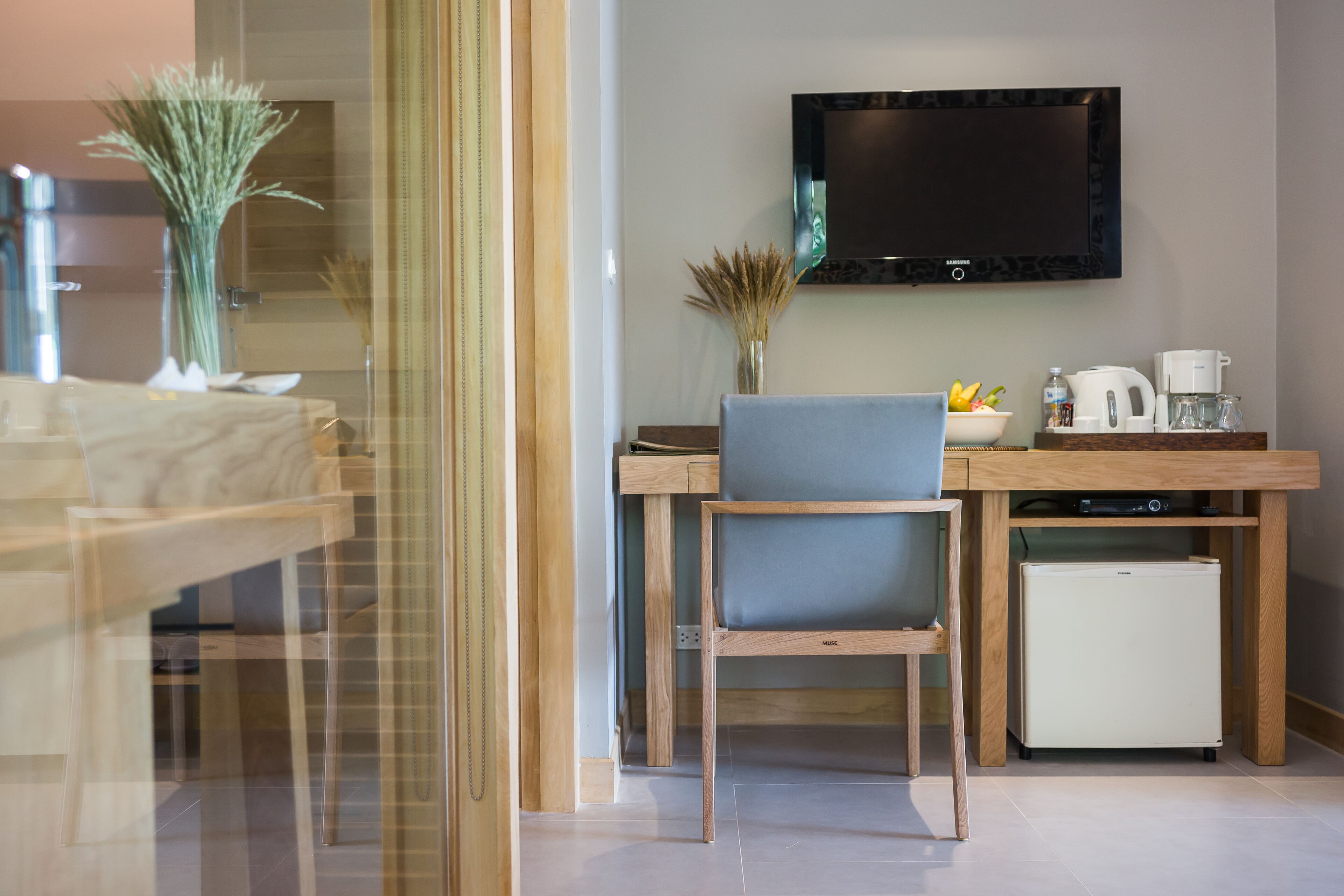 beachfront deluxe villa | minibar, in-room safe, blackout curtains, free wifi