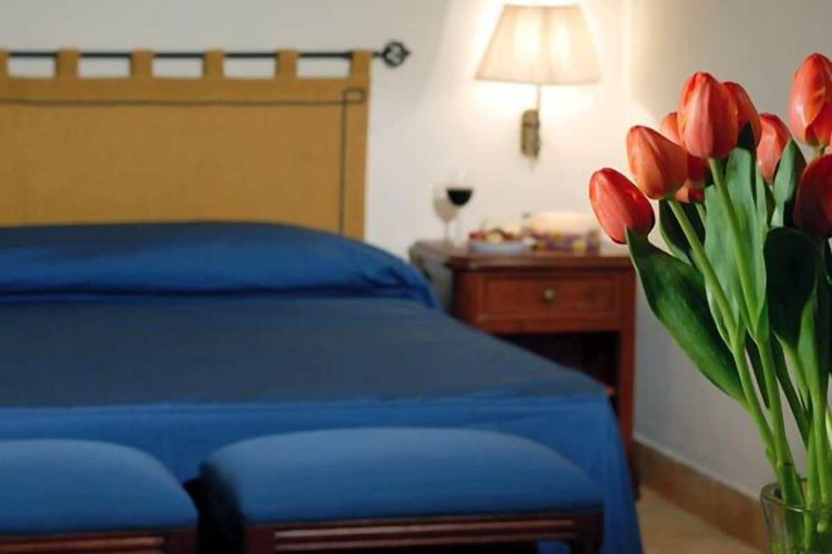 Minibar, in-room safe, desk, cots/infant beds