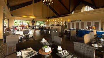 Colazione a buffet, servita tutte le mattine (350 PHP a persona)