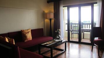 Loft Premier (Suite) | Sala de estar | Televisión de pantalla plana