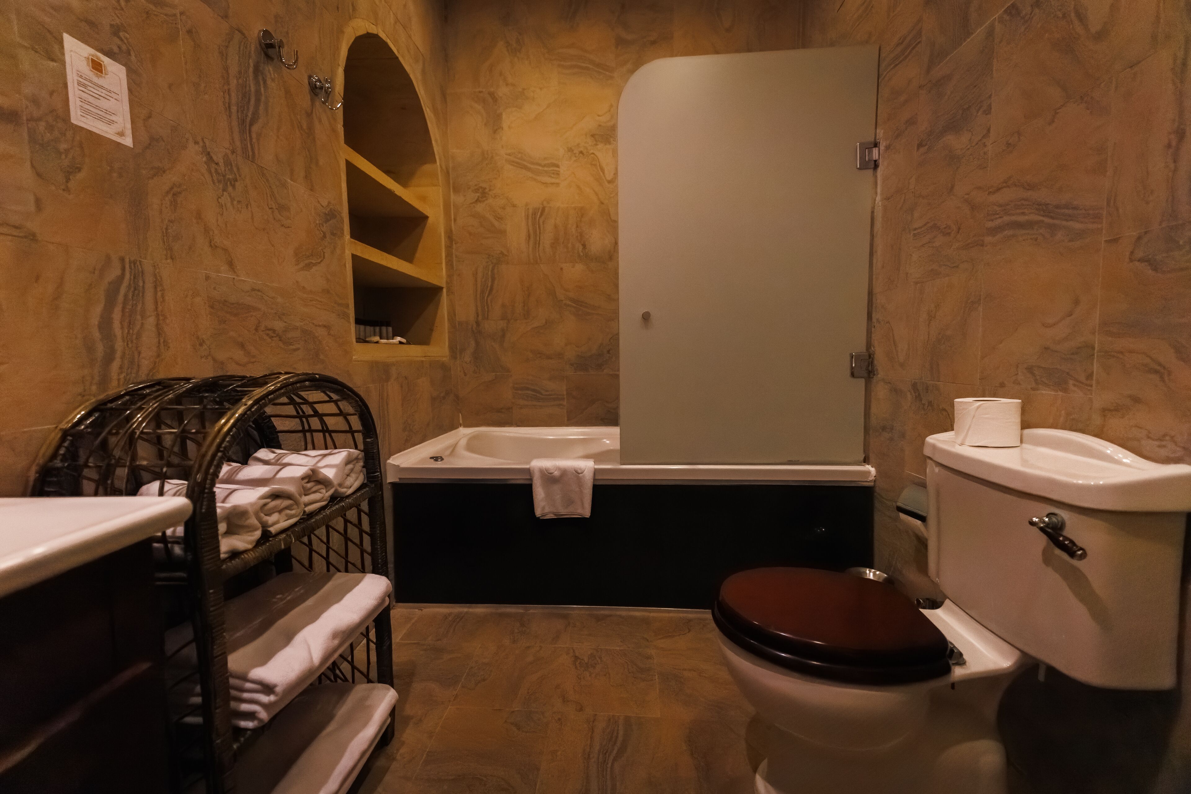 Family Room | Bagno