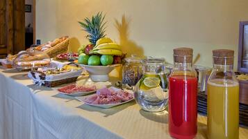 Colazione a buffet a pagamento, servita tutte le mattine