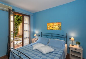 Premium bedding, individually decorated, individually furnished, desk - Pisa Holidays (San Giuliano Terme)