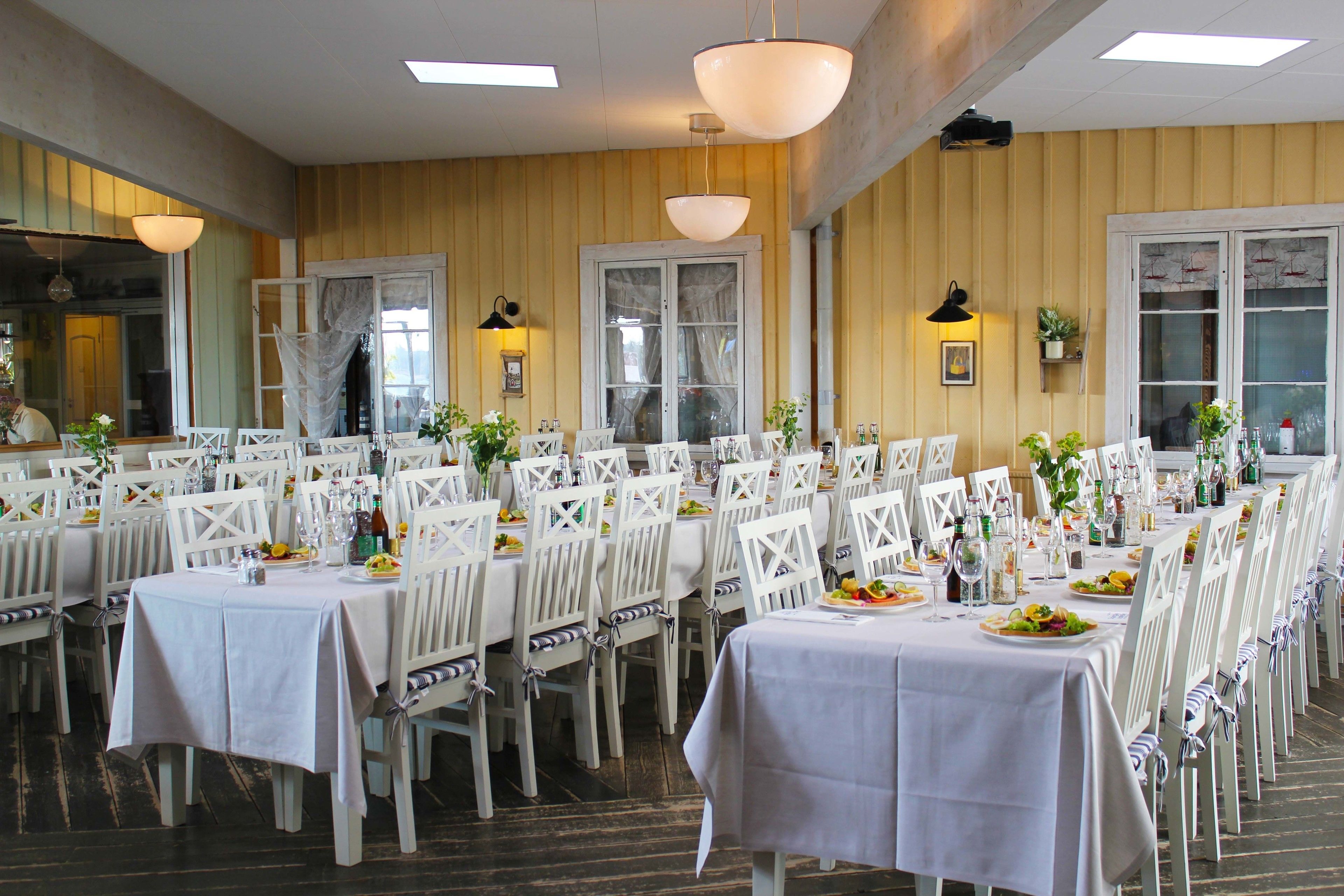 banquet hall