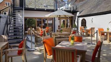 Café da manhã, almoço e jantar; culinária britânica