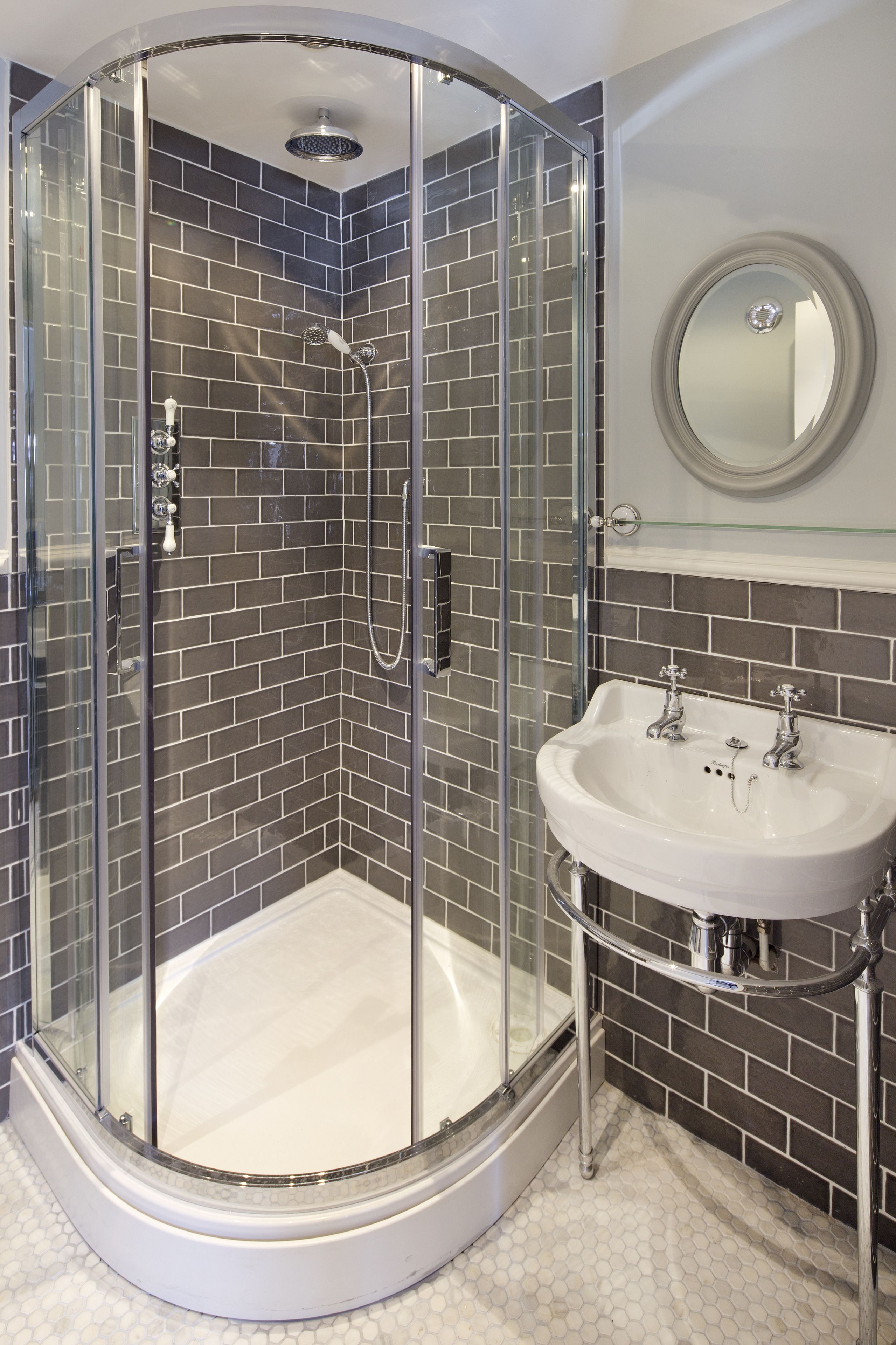 superior room | bathroom | free toiletries, hair dryer, towels