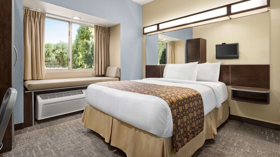 Microtel Inn & Suites by Wyndham Woodstock/Atlanta North