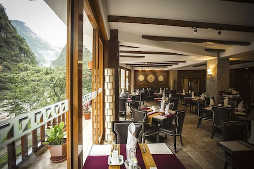 Breakfast, lunch, dinner served; Peruvian cuisine, garden views