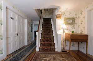 Lobby - Monadnock Inn (Jaffrey)