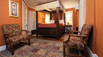 Standard trippelrum - eget badrum (Sally Room-205) | Gratis wi-fi och sängkläder