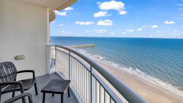 Managers Pick- Best Value Room (Will Sleep up to 4 Adults), Full Kitchen | Exterior