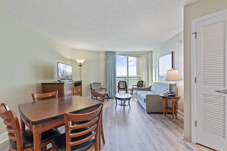 Sandy Beach Oceanfront Resort - Image 30