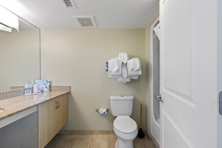 Sandy Beach Oceanfront Resort - Image 105