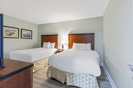 Sandy Beach Oceanfront Resort - Image 90