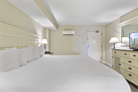 Sandy Beach Oceanfront Resort - Image 76