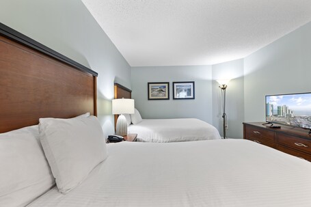 Sandy Beach Oceanfront Resort - Image 23