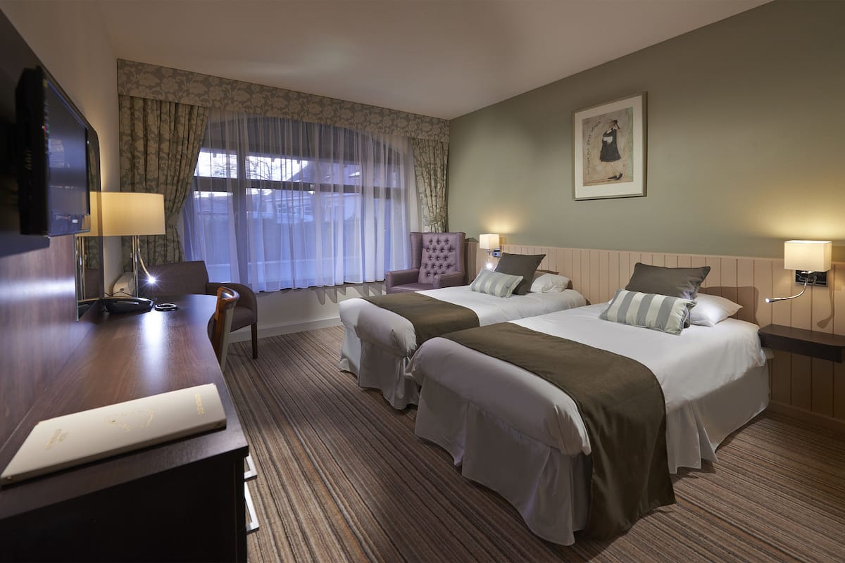 standard double room, 1 bedroom | in-room safe, desk, free wifi, bed sheets