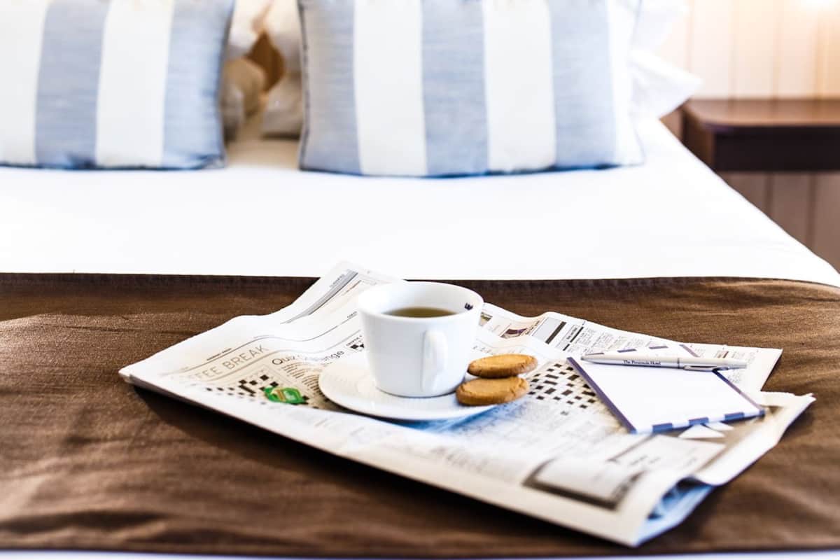 in-room safe, desk, free wifi, bed sheets