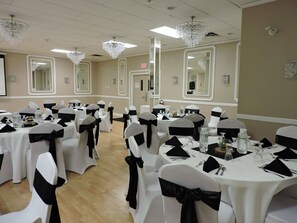 Banquet hall - Causeway Bay Hotel Sparwood (Sparwood)