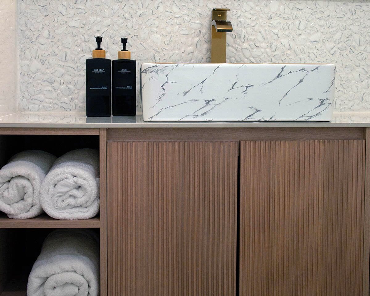 Deluxe Room, 1 King Bed | Premium bedding, desk, laptop workspace, blackout curtains