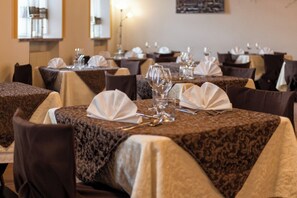 Breakfast served - Hotel Alle Piramidi (Segonzano)