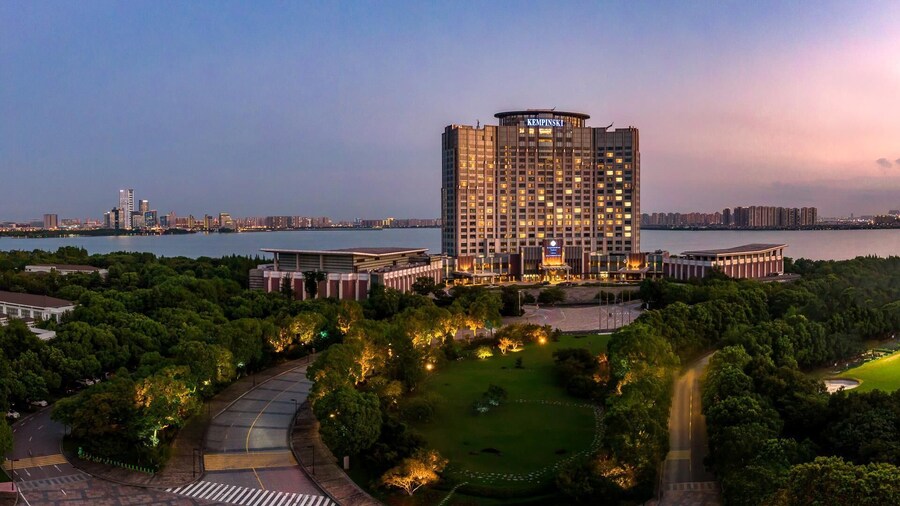 ケンピンスキー ホテル 蘇州 (金鶏湖凱賓斯基大酒店)