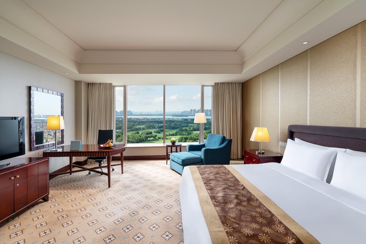 Down duvets, free minibar items, in-room safe, individually furnished