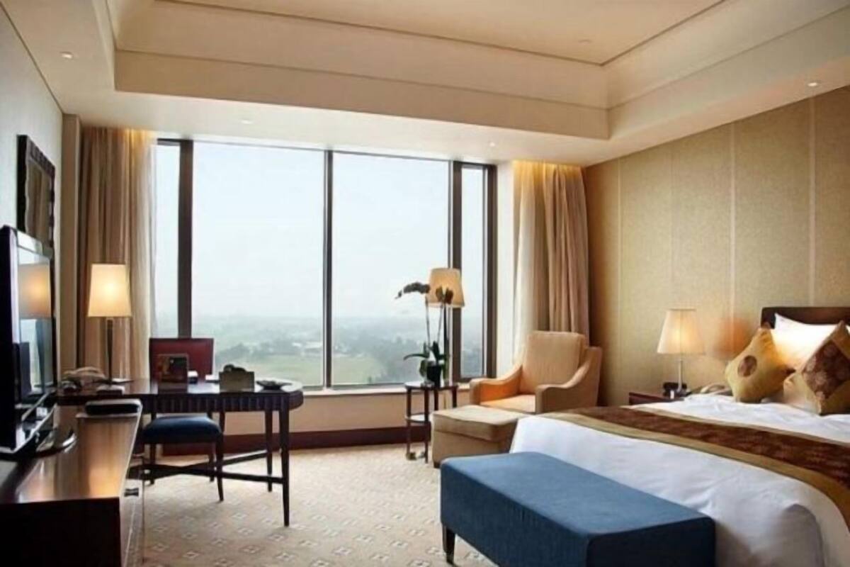 Down comforters, free minibar items, in-room safe
