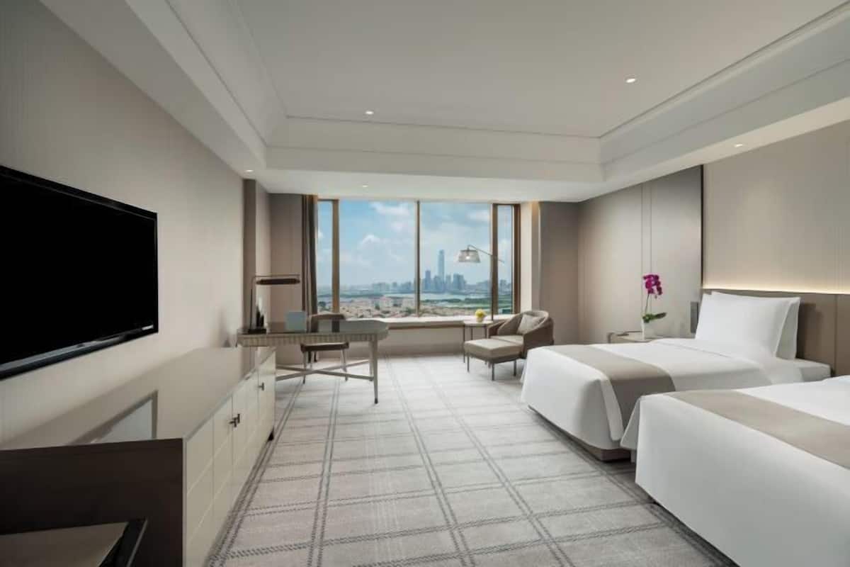 Down comforters, free minibar items, in-room safe