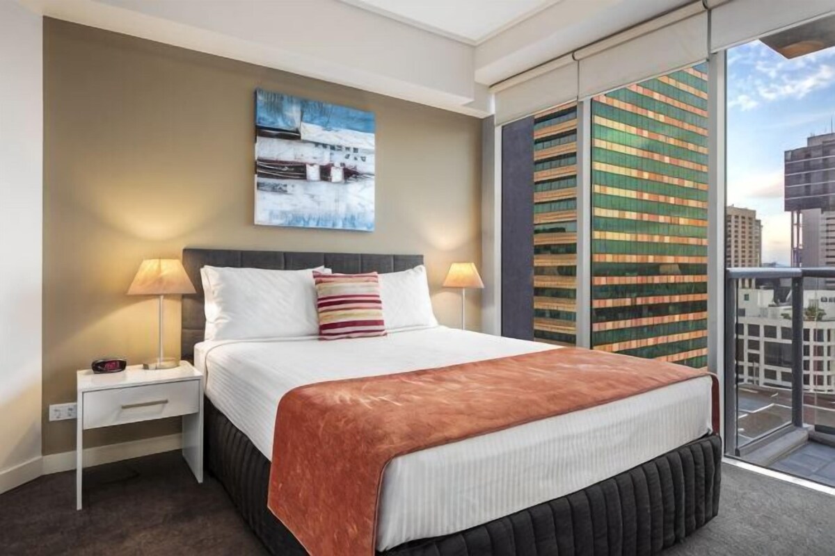 Colchones con pillow-top y cortinas blackout 